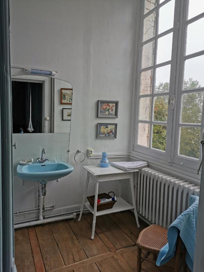 Chateau De Chasseneuil Sur Bonnieure Buitenkant foto